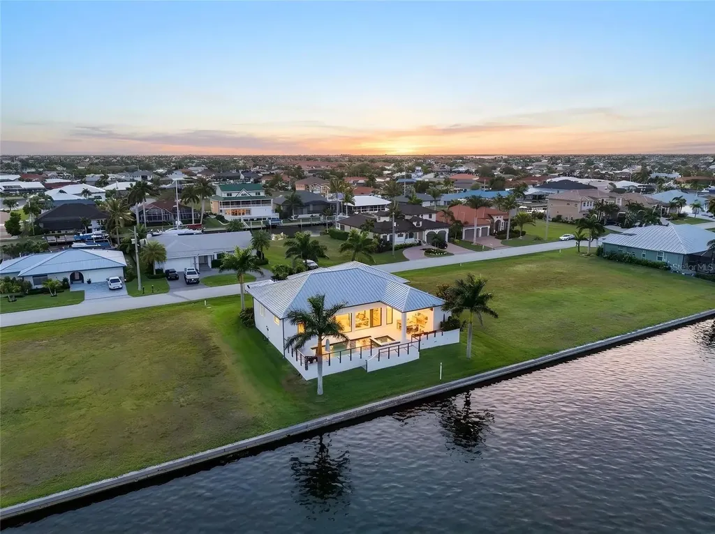 125 Colony Point Drive Punta Gorda FL 33950
