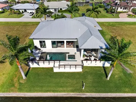 125 Colony Point Drive Punta Gorda FL 33950