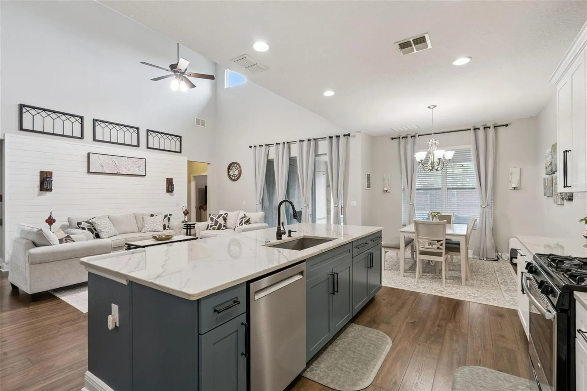 1157 Vinsetta Circle Winter Garden FL 34787