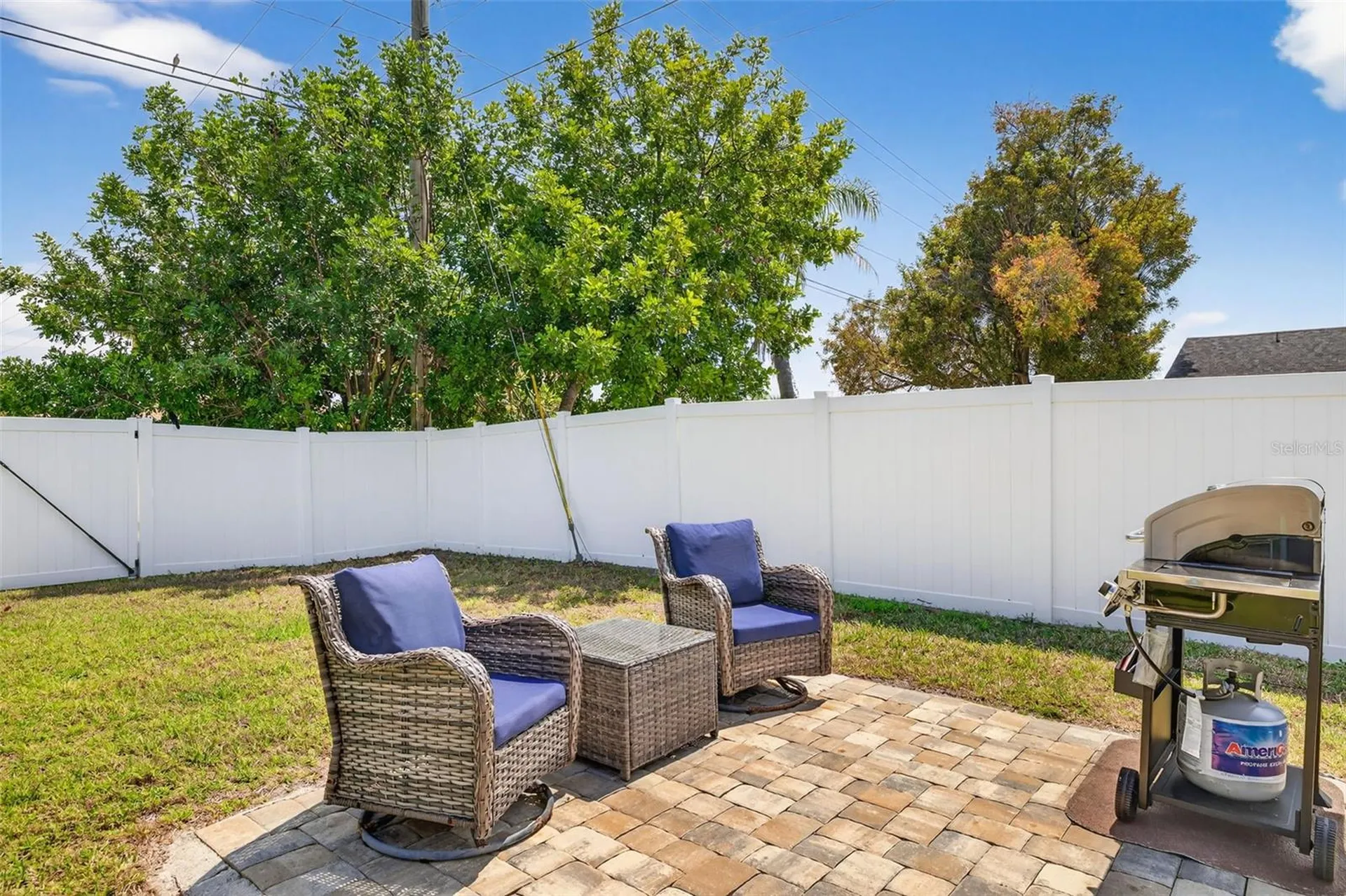 402 SW 37th Lane Cape Coral FL 33914