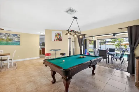 402 SW 37th Lane Cape Coral FL 33914