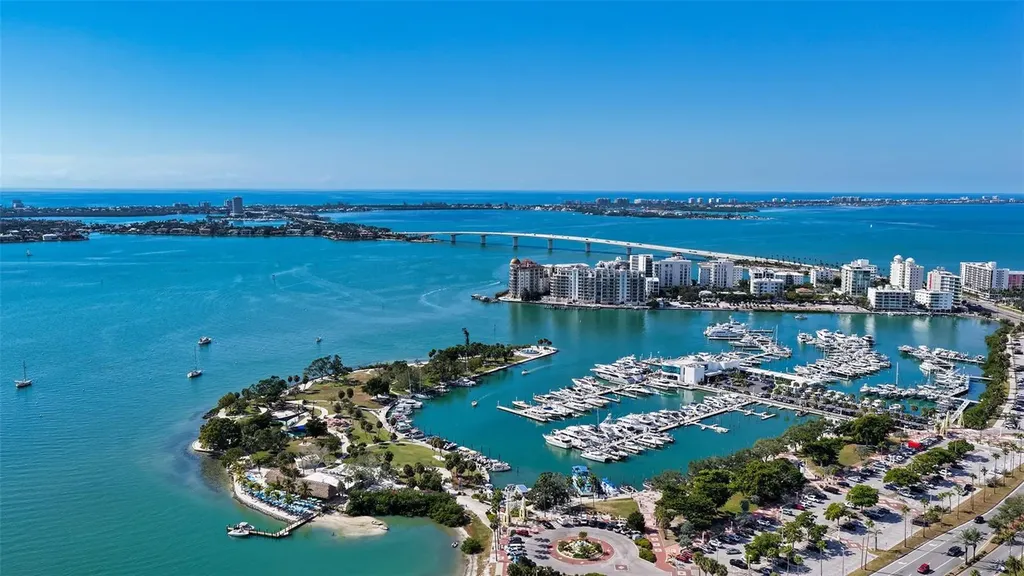 300 S Pineapple Avenue Sarasota FL 34236