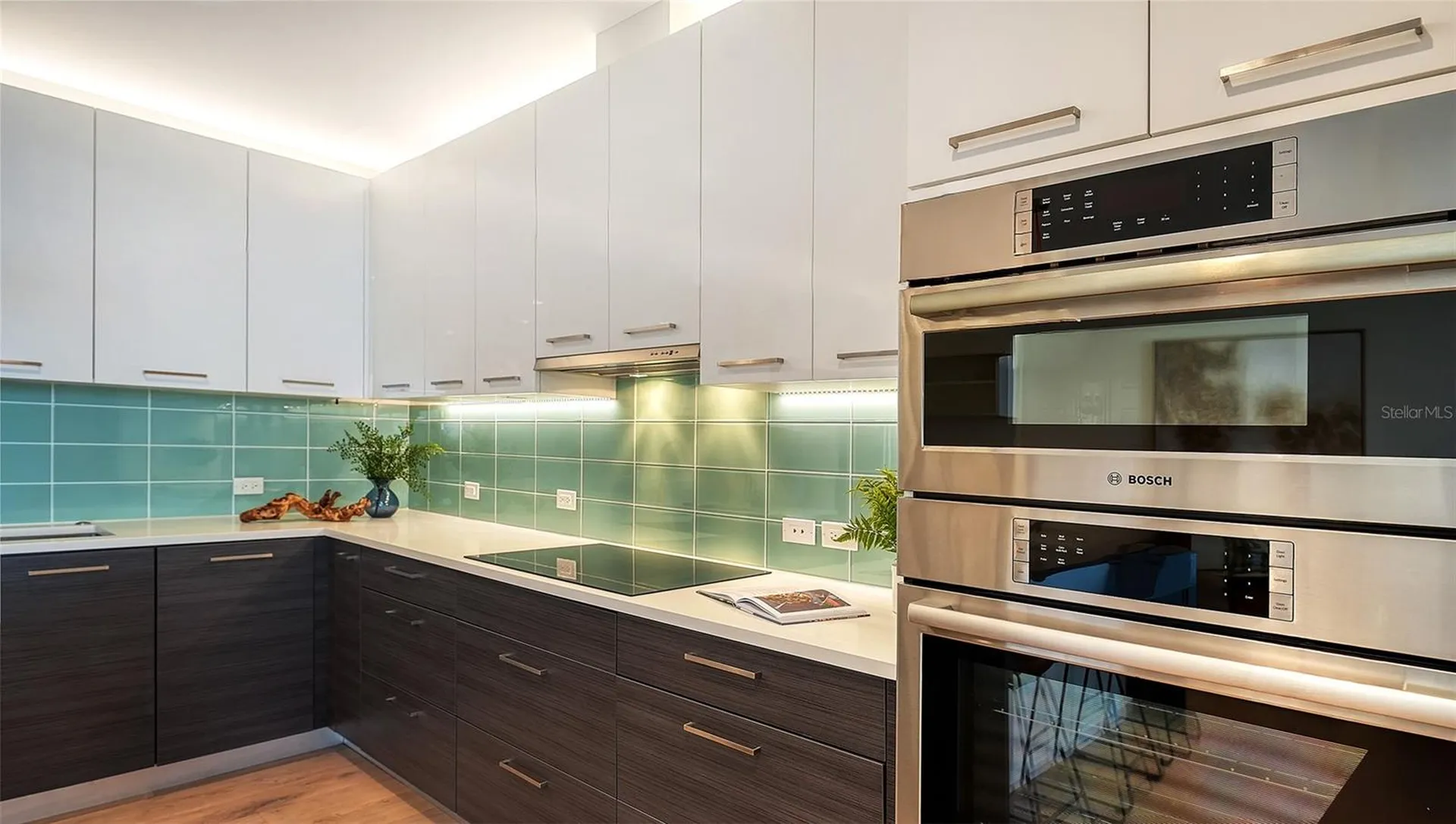 300 S Pineapple Avenue Sarasota FL 34236
