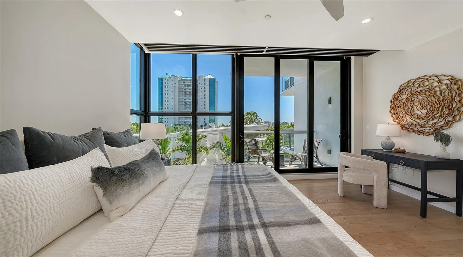 300 S Pineapple Avenue Sarasota FL 34236