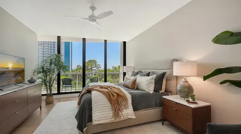 300 S Pineapple Avenue Sarasota FL 34236
