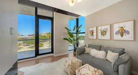 300 S Pineapple Avenue Sarasota FL 34236