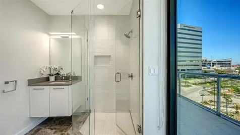 300 S Pineapple Avenue Sarasota FL 34236