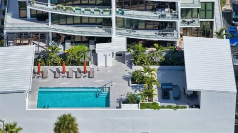 300 S Pineapple Avenue Sarasota FL 34236
