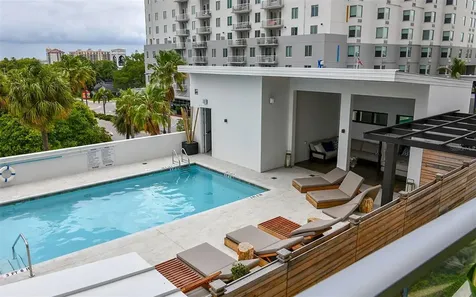 300 S Pineapple Avenue Sarasota FL 34236