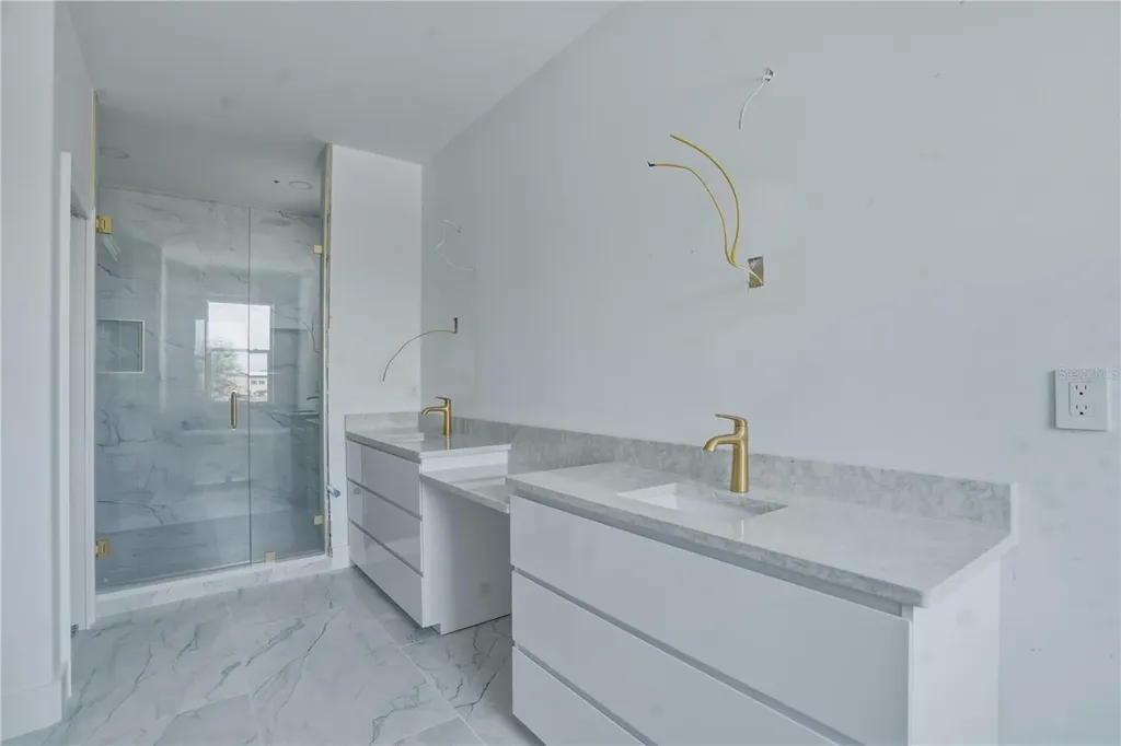 685 1st Avenue N Safety Harbor FL 34695