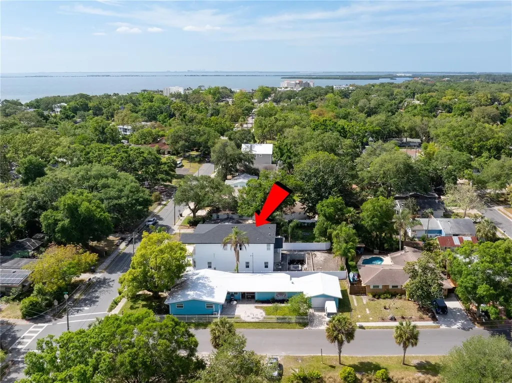 685 1st Avenue N Safety Harbor FL 34695