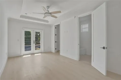 685 1st Avenue N Safety Harbor FL 34695