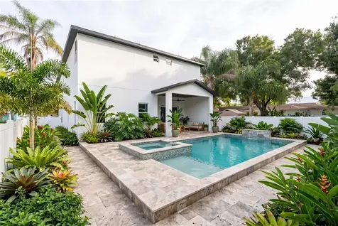 685 1st Avenue N Safety Harbor FL 34695