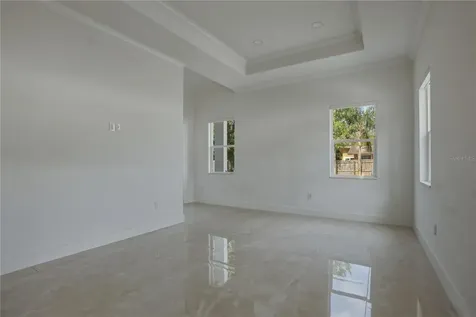 685 1st Avenue N Safety Harbor FL 34695