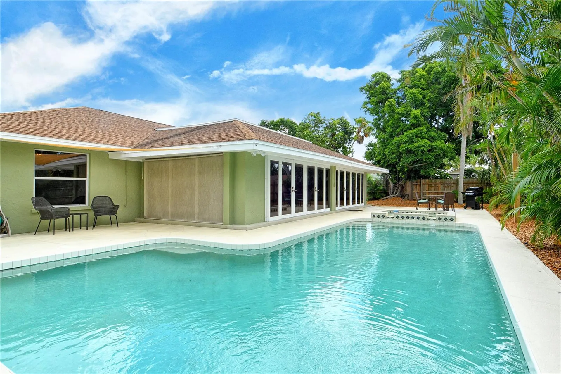 6303 3rd Avenue NW Bradenton FL 34209