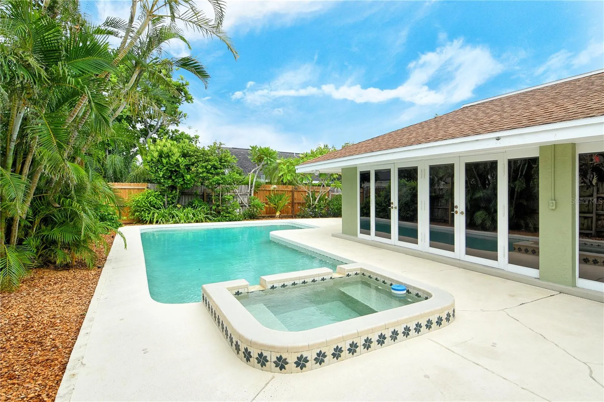 6303 3rd Avenue NW Bradenton FL 34209