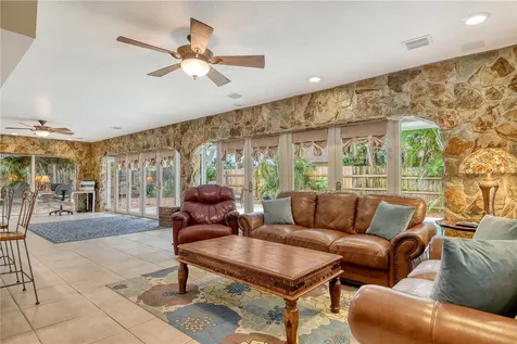6303 3rd Avenue NW Bradenton FL 34209
