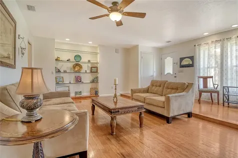 6303 3rd Avenue NW Bradenton FL 34209