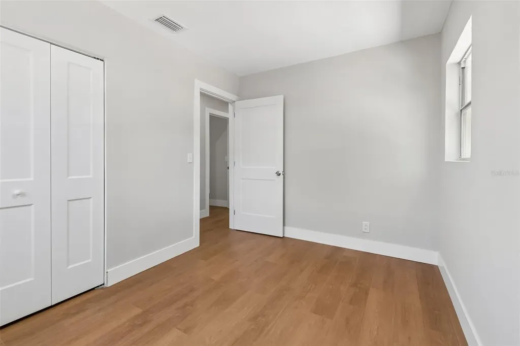 11206 N Arden Avenue Tampa FL 33612