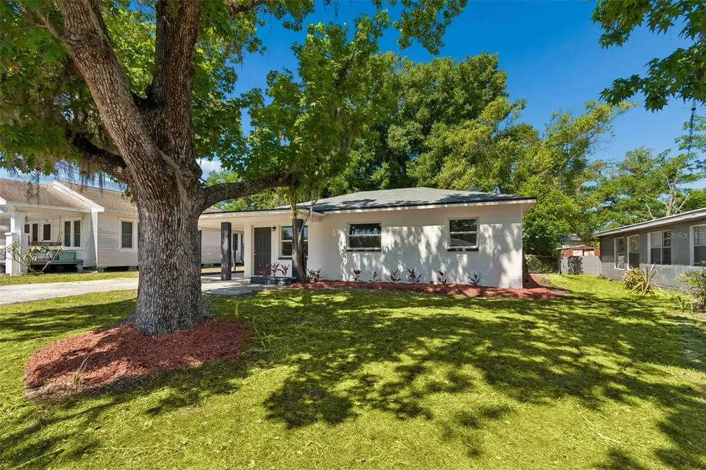 11206 N Arden Avenue Tampa FL 33612