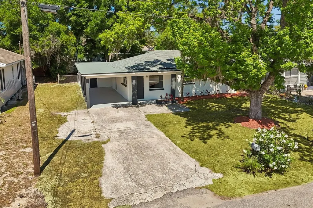 11206 N Arden Avenue Tampa FL 33612