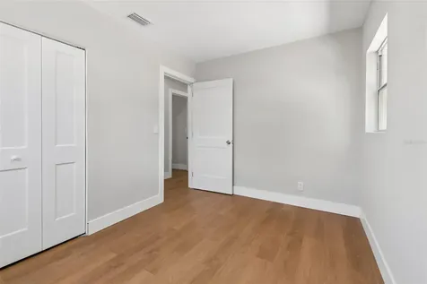 11206 N Arden Avenue Tampa FL 33612