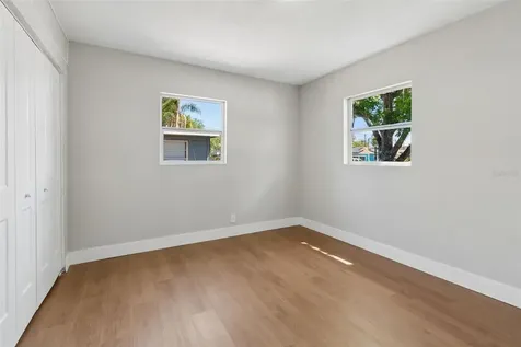 11206 N Arden Avenue Tampa FL 33612