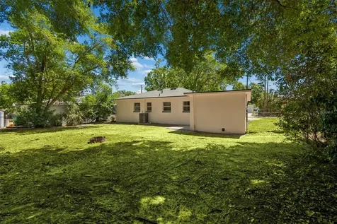 11206 N Arden Avenue Tampa FL 33612
