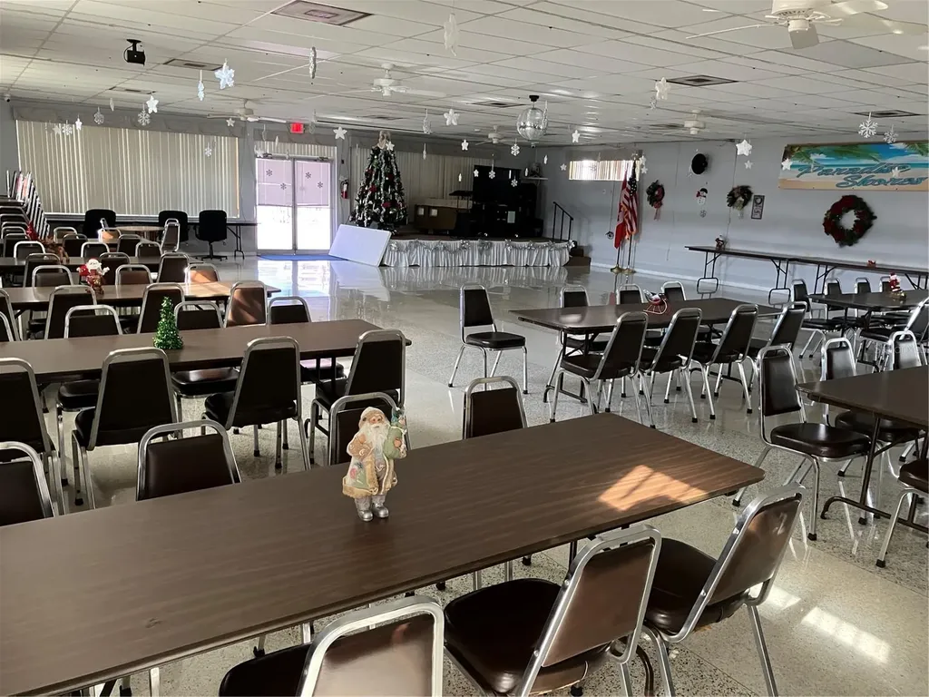 5247 81st Street N St Petersburg FL 33709