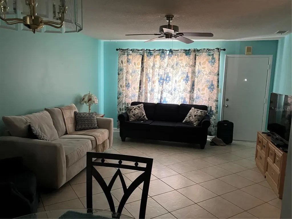 5247 81st Street N St Petersburg FL 33709