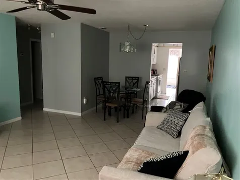 5247 81st Street N St Petersburg FL 33709