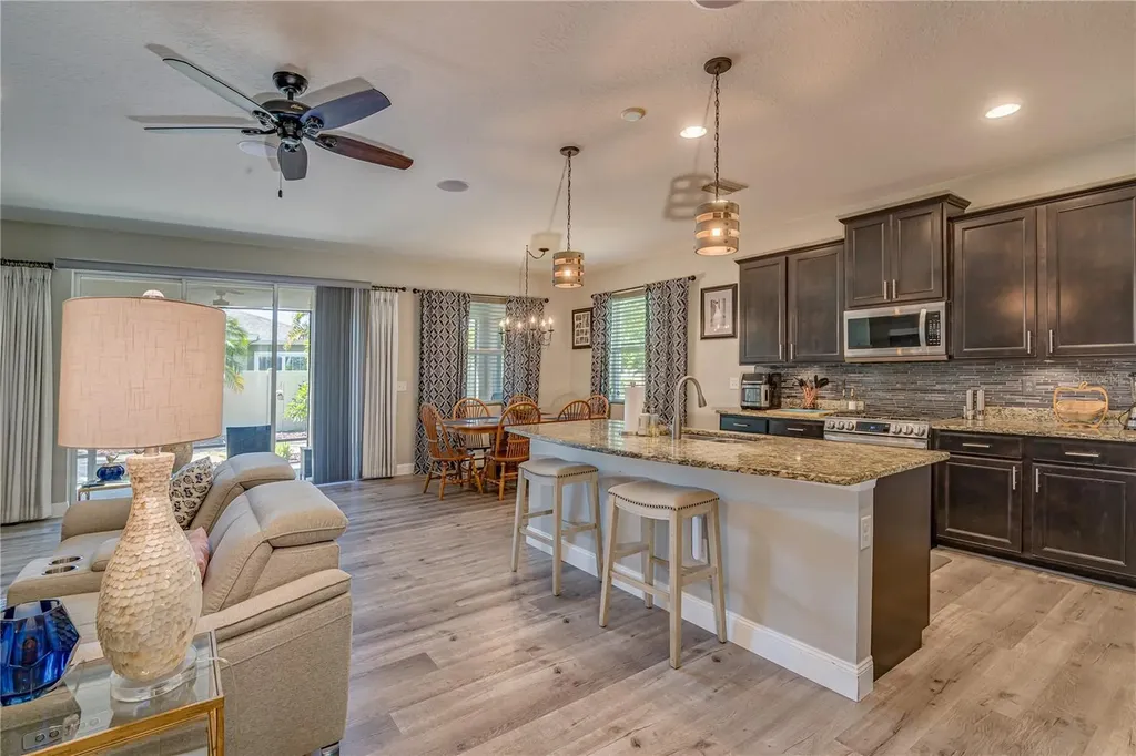 6312 Lantern View Place Apollo Beach FL 33572
