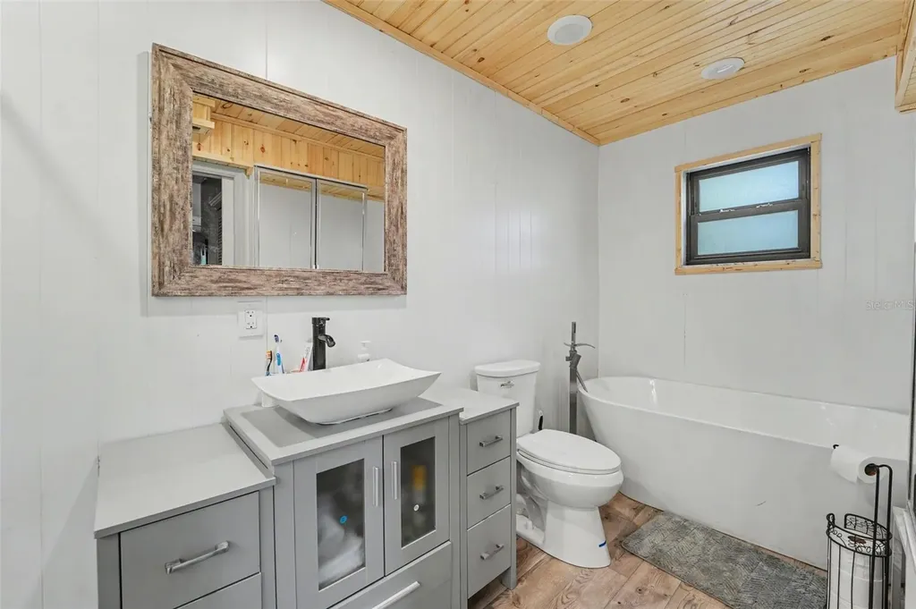 5825 S Bob White Drive Homosassa FL 34446