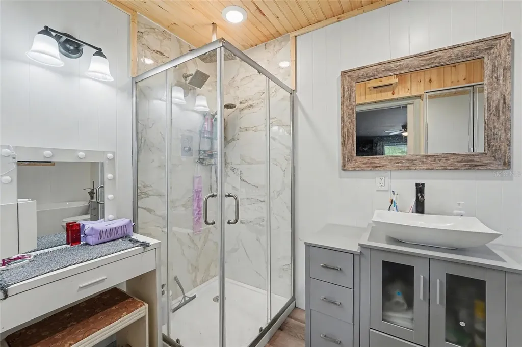 5825 S Bob White Drive Homosassa FL 34446
