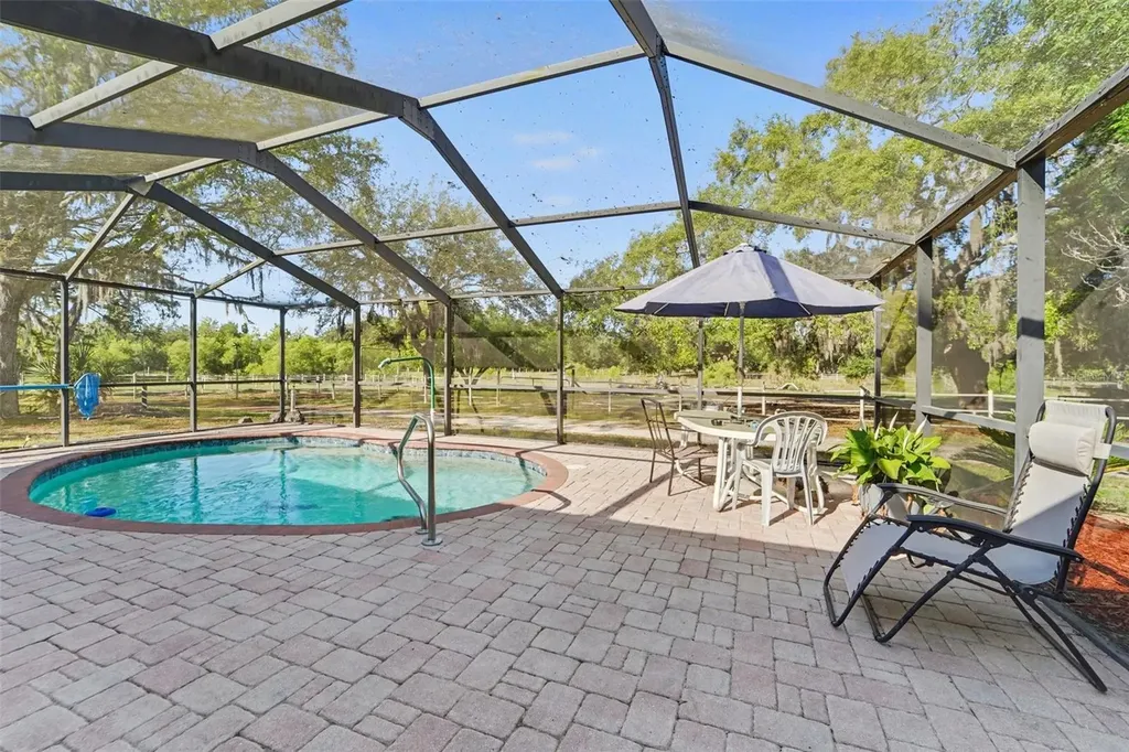 5825 S Bob White Drive Homosassa FL 34446