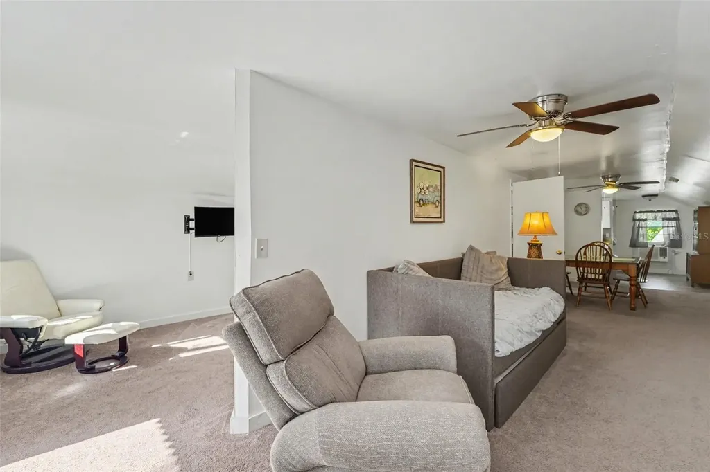 5825 S Bob White Drive Homosassa FL 34446