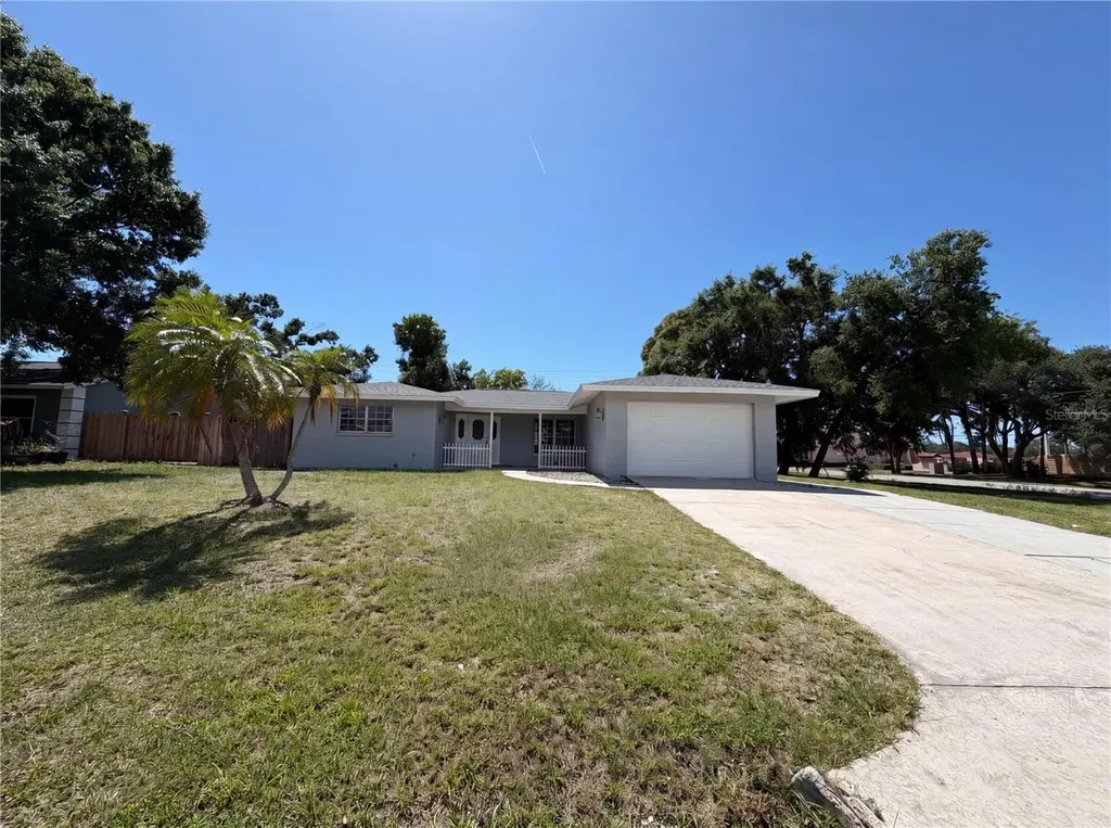 6712 Conetta Drive Sarasota FL 34243