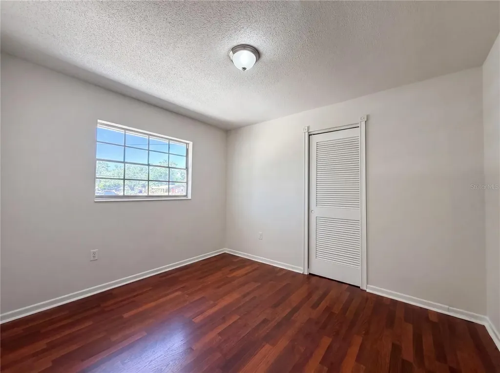 6712 Conetta Drive Sarasota FL 34243
