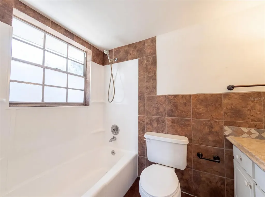 6712 Conetta Drive Sarasota FL 34243