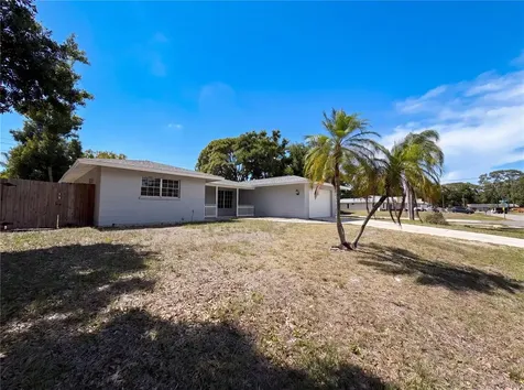 6712 Conetta Drive Sarasota FL 34243