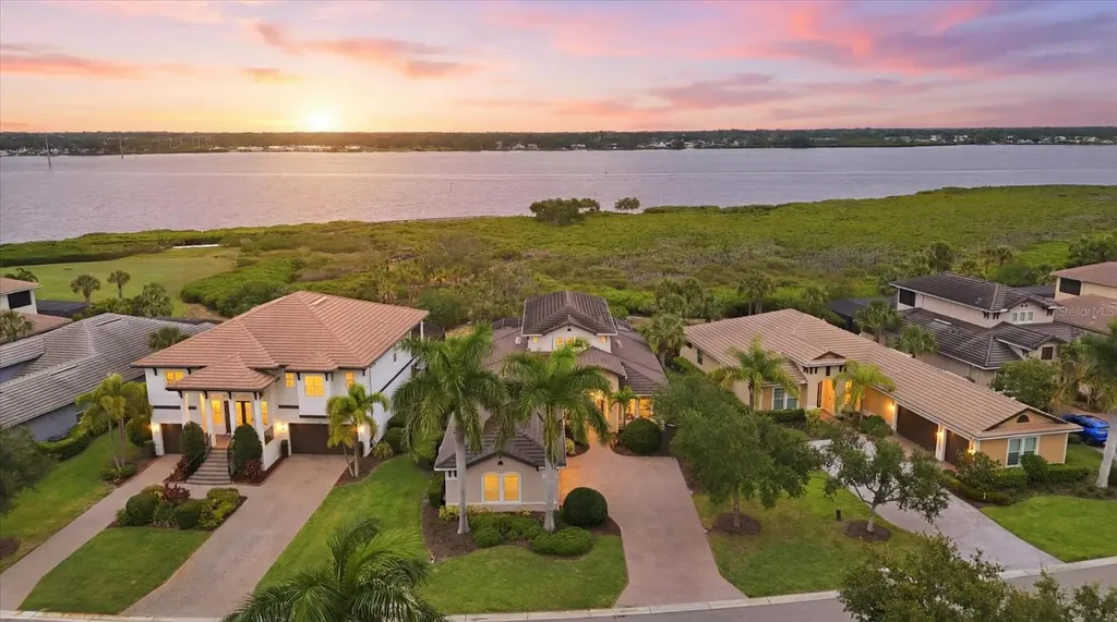 5122 Tidewater Preserve Boulevard Bradenton FL 34208