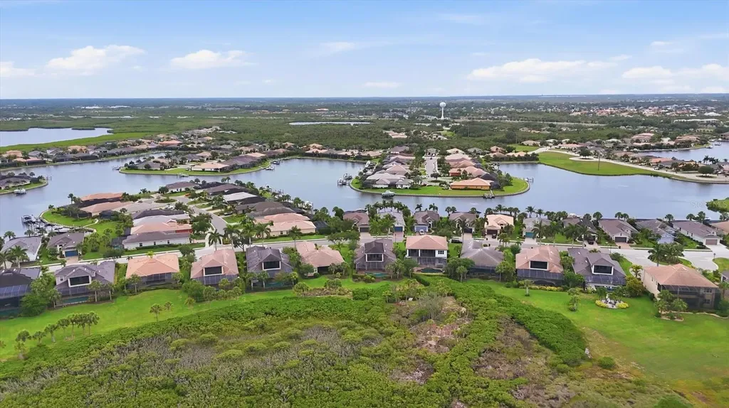 5122 Tidewater Preserve Boulevard Bradenton FL 34208