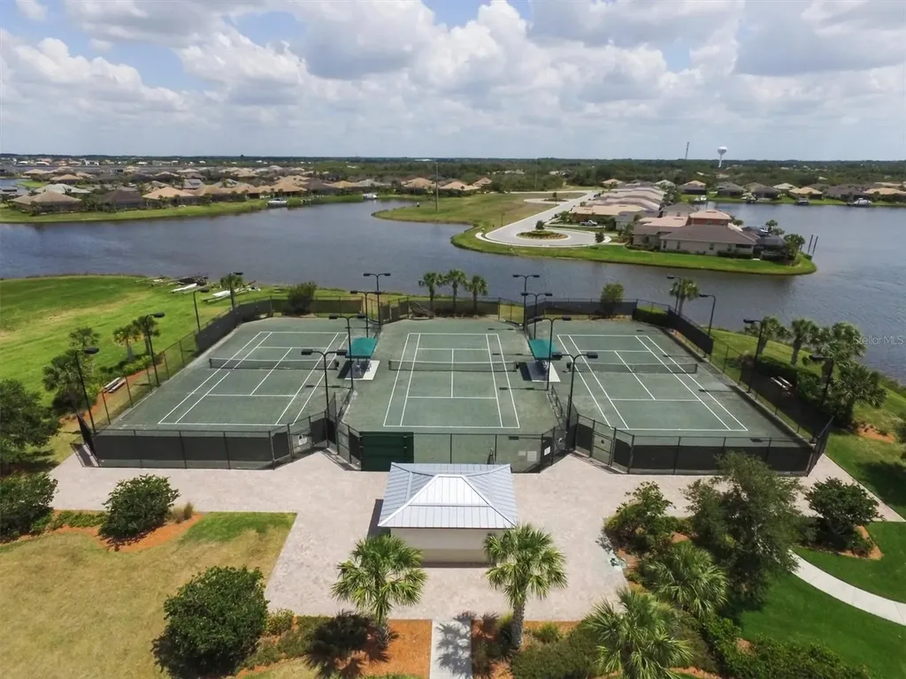 5122 Tidewater Preserve Boulevard Bradenton FL 34208