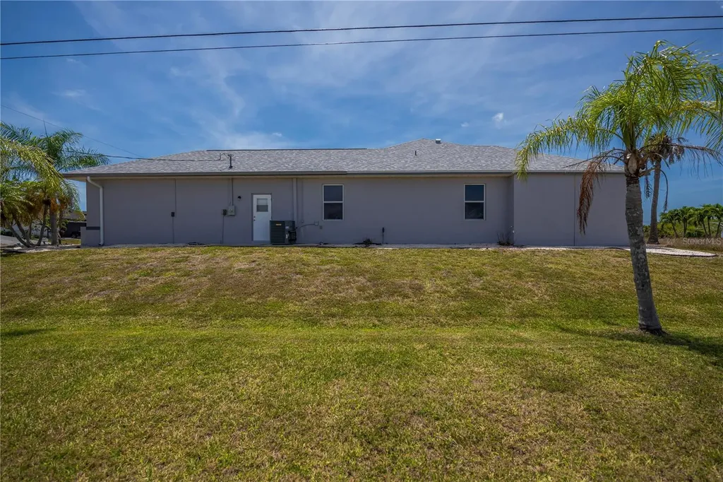 15400 Alcove Circle Port Charlotte FL 33981