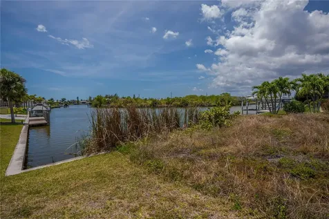 15400 Alcove Circle Port Charlotte FL 33981