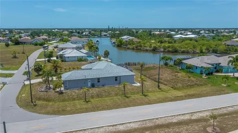 15400 Alcove Circle Port Charlotte FL 33981