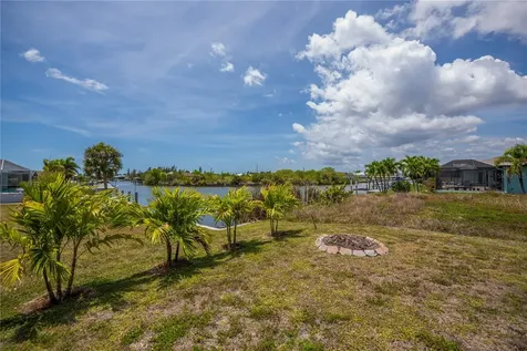 15400 Alcove Circle Port Charlotte FL 33981