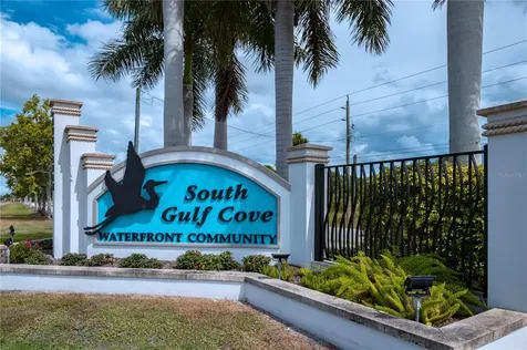 15400 Alcove Circle Port Charlotte FL 33981