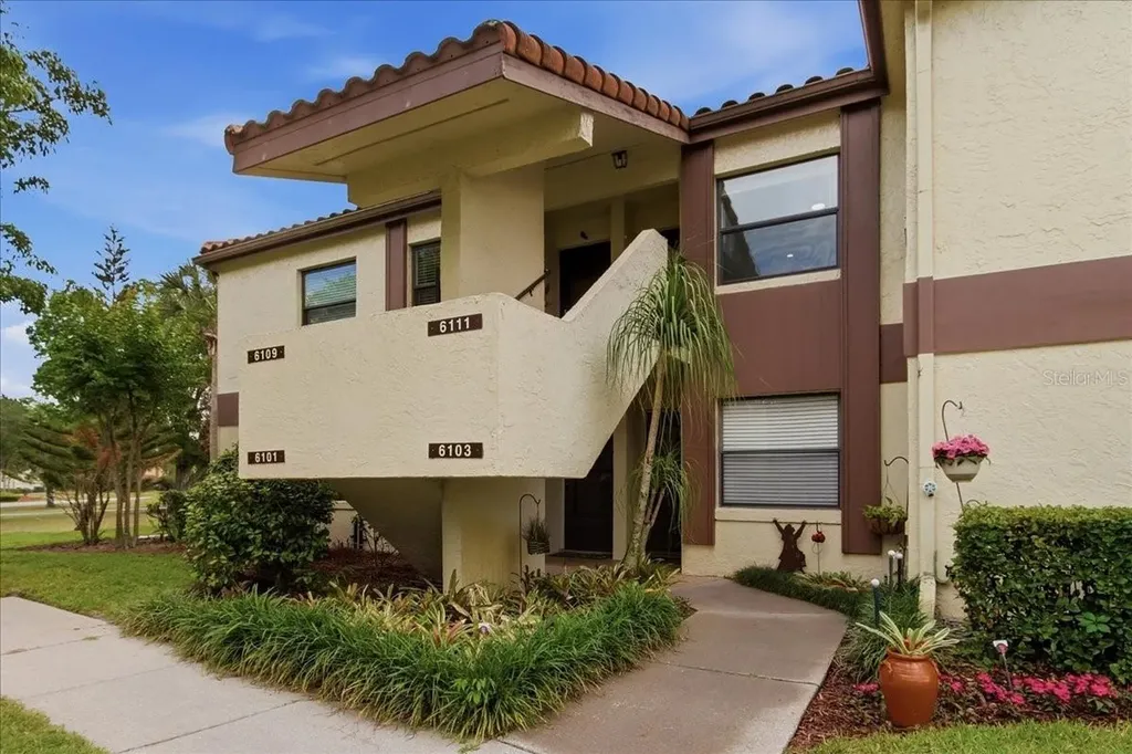 6111 Lake Pointe Drive Orlando FL 32822