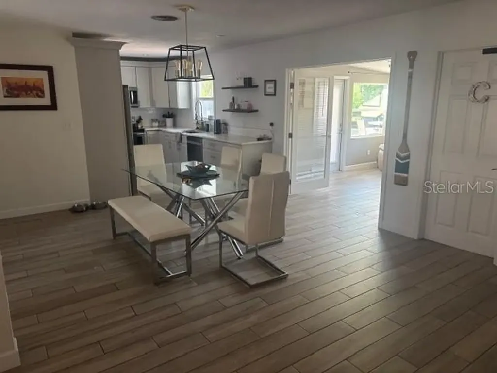 7503 Starfish Drive Sarasota FL 34231